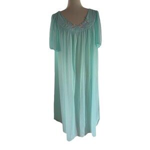 Shadowline Embroidered Rose Nightgown 3X Icy Aqua Blue Silky Nylon Cap Sleeve